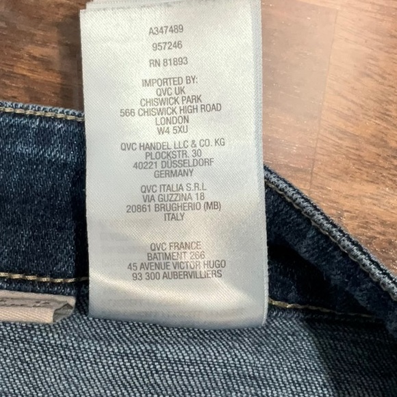 LOGO Straight Jean w/Rolled Cuff EUC - Picture 9 of 9